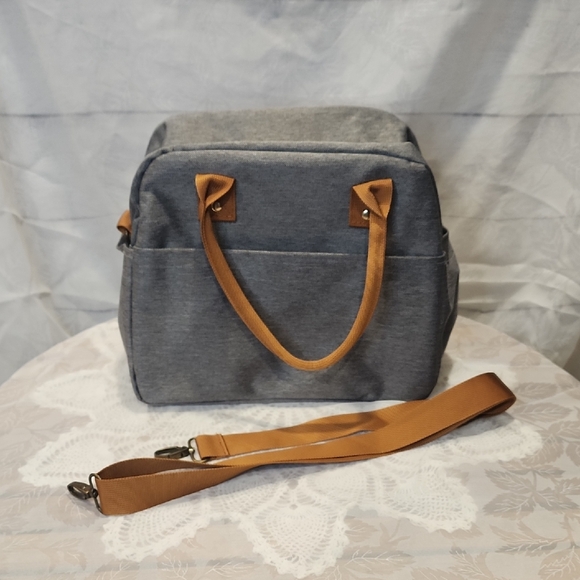 Idle Hippo Handbags - INSULATED LUNCHTOTE BAG NWT